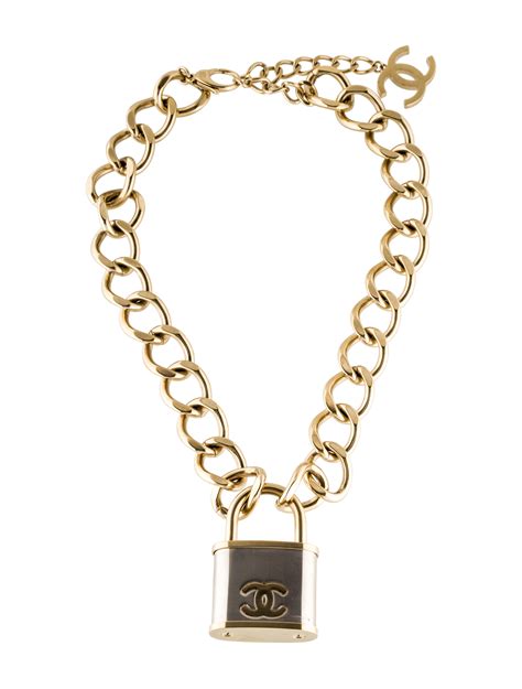 chanel lock necklace 2018|gold chanel necklace.